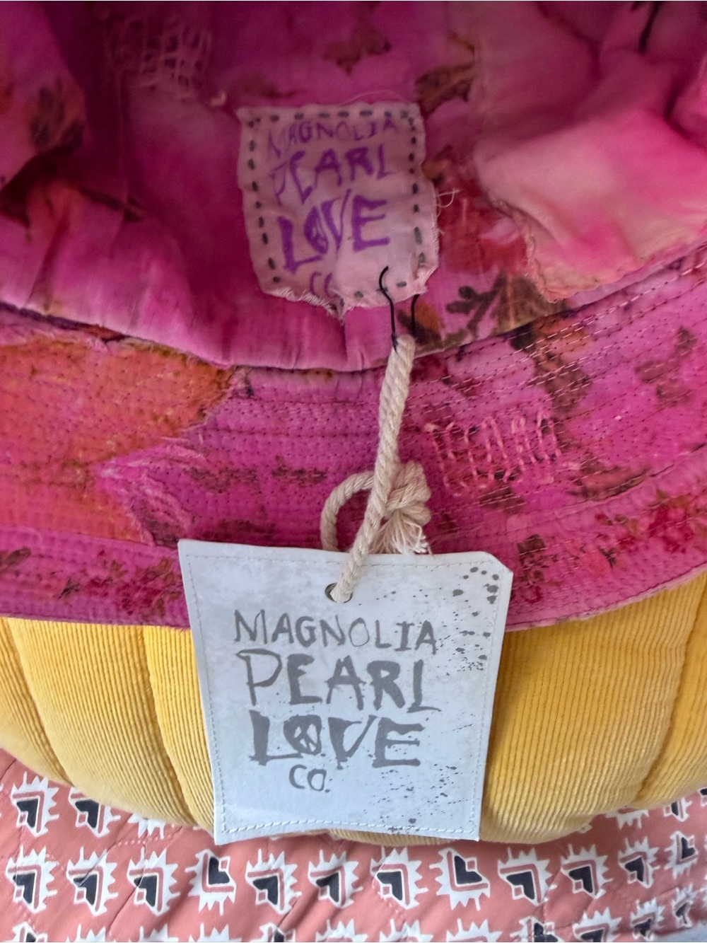 Magnolia Pearl Rose-Pink Floral Patchwork Appliqué Bucket Hat NWT $450 - Picture 8 of 9